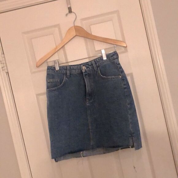 🆕H&M denim skirt, Sz 8 - Picture 2 of 2